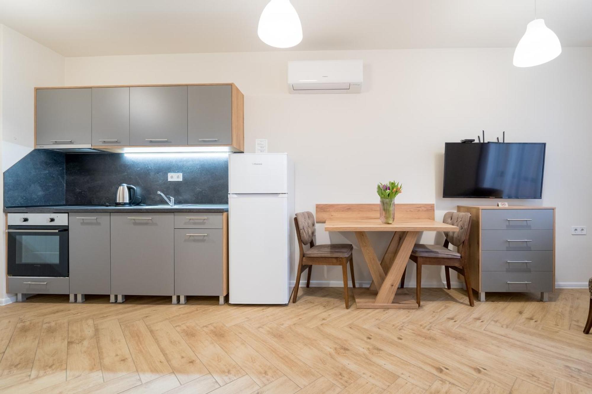 Wow Studios For Rent - Bul Montevideo 25A - B София Экстерьер фото