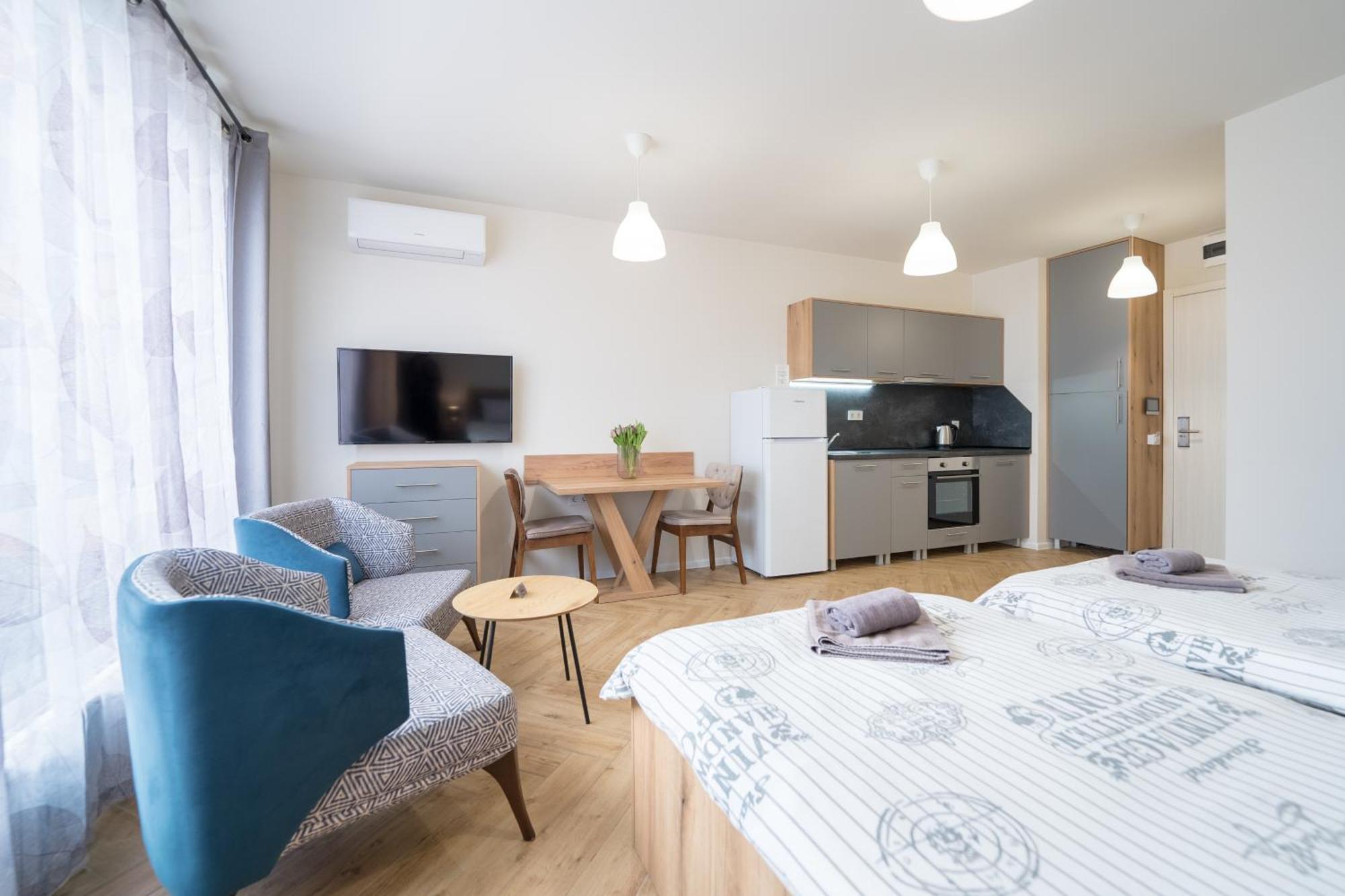 Wow Studios For Rent - Bul Montevideo 25A - B София Экстерьер фото