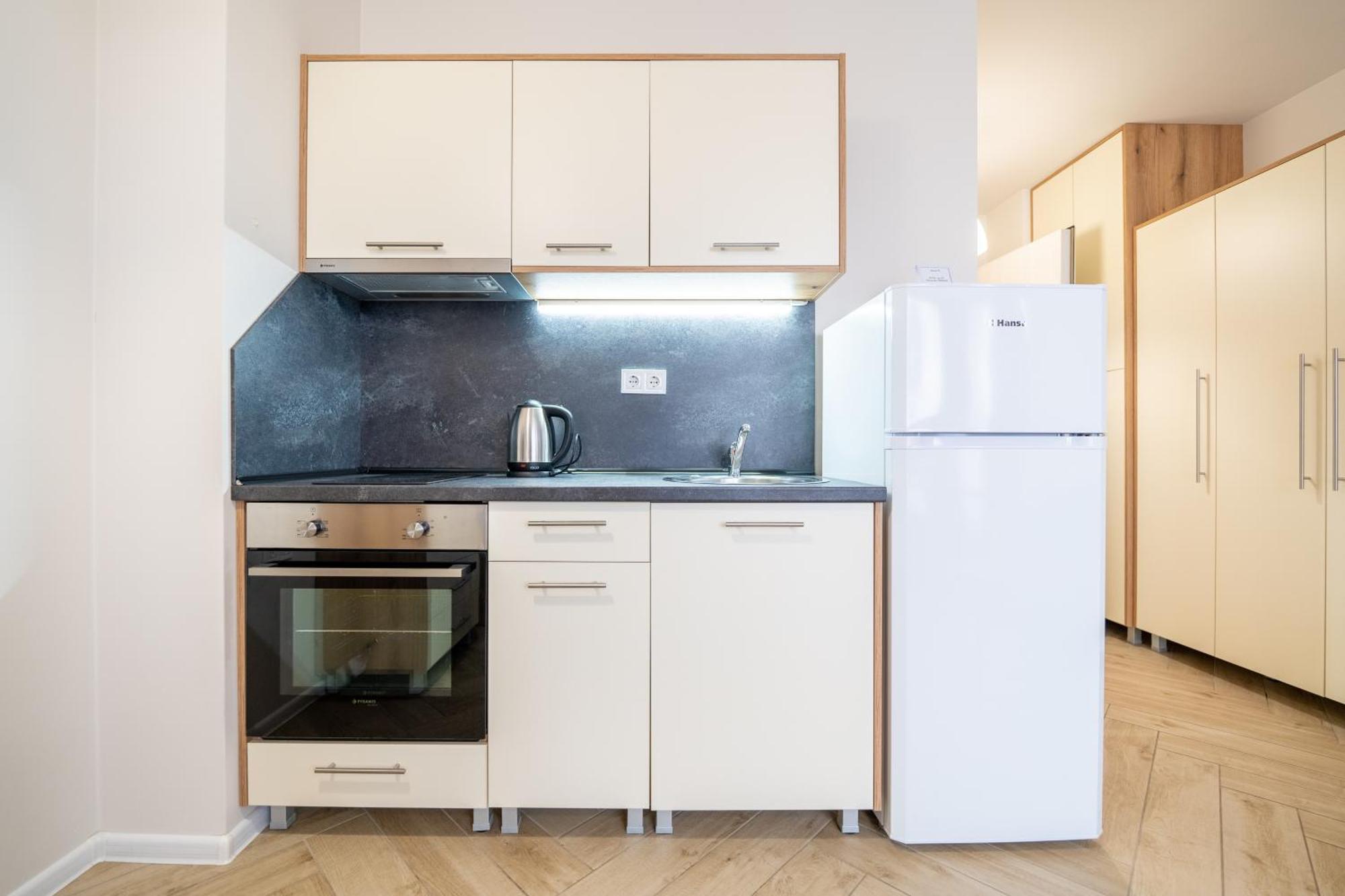 Wow Studios For Rent - Bul Montevideo 25A - B София Экстерьер фото