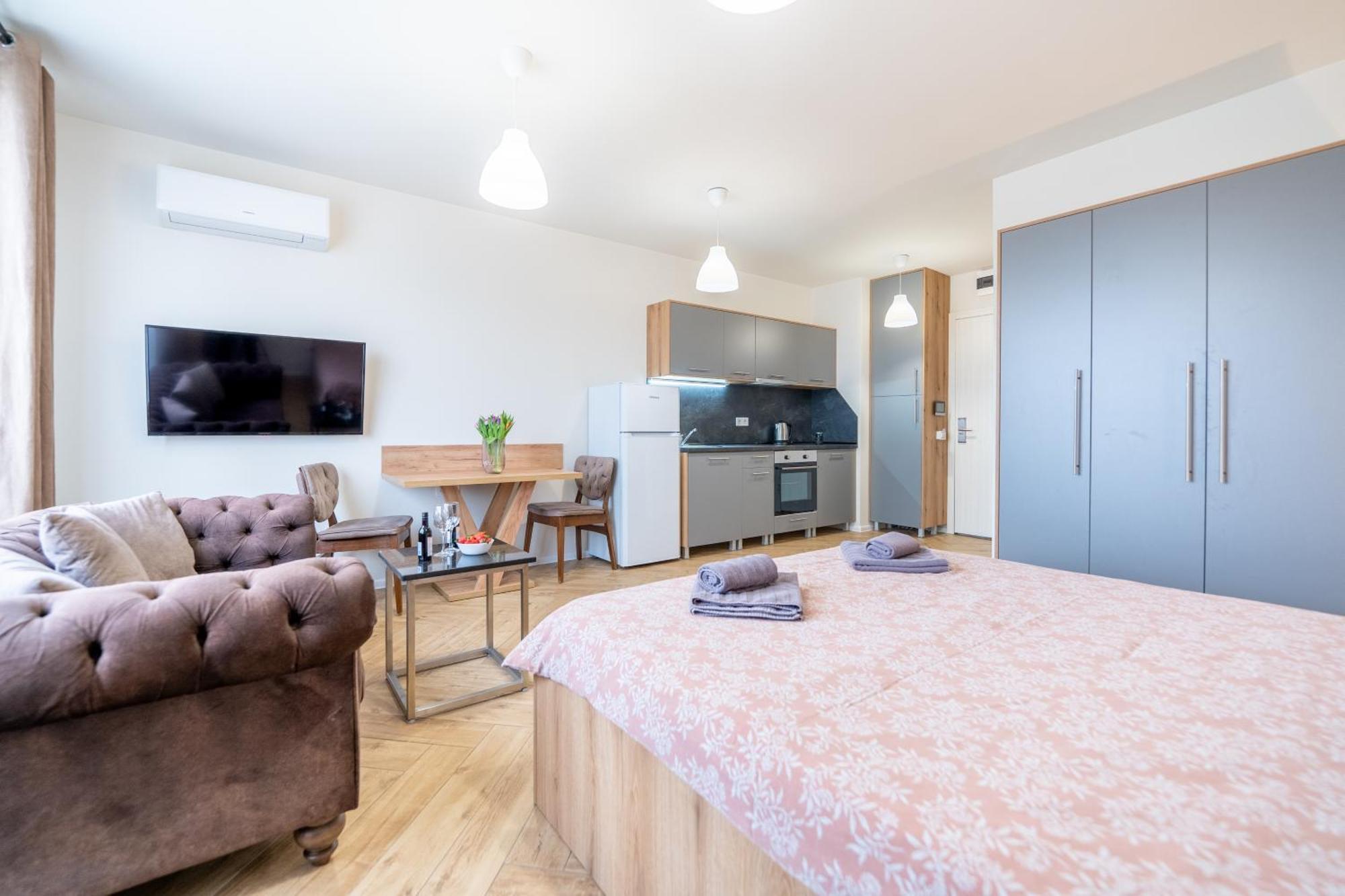 Wow Studios For Rent - Bul Montevideo 25A - B София Экстерьер фото