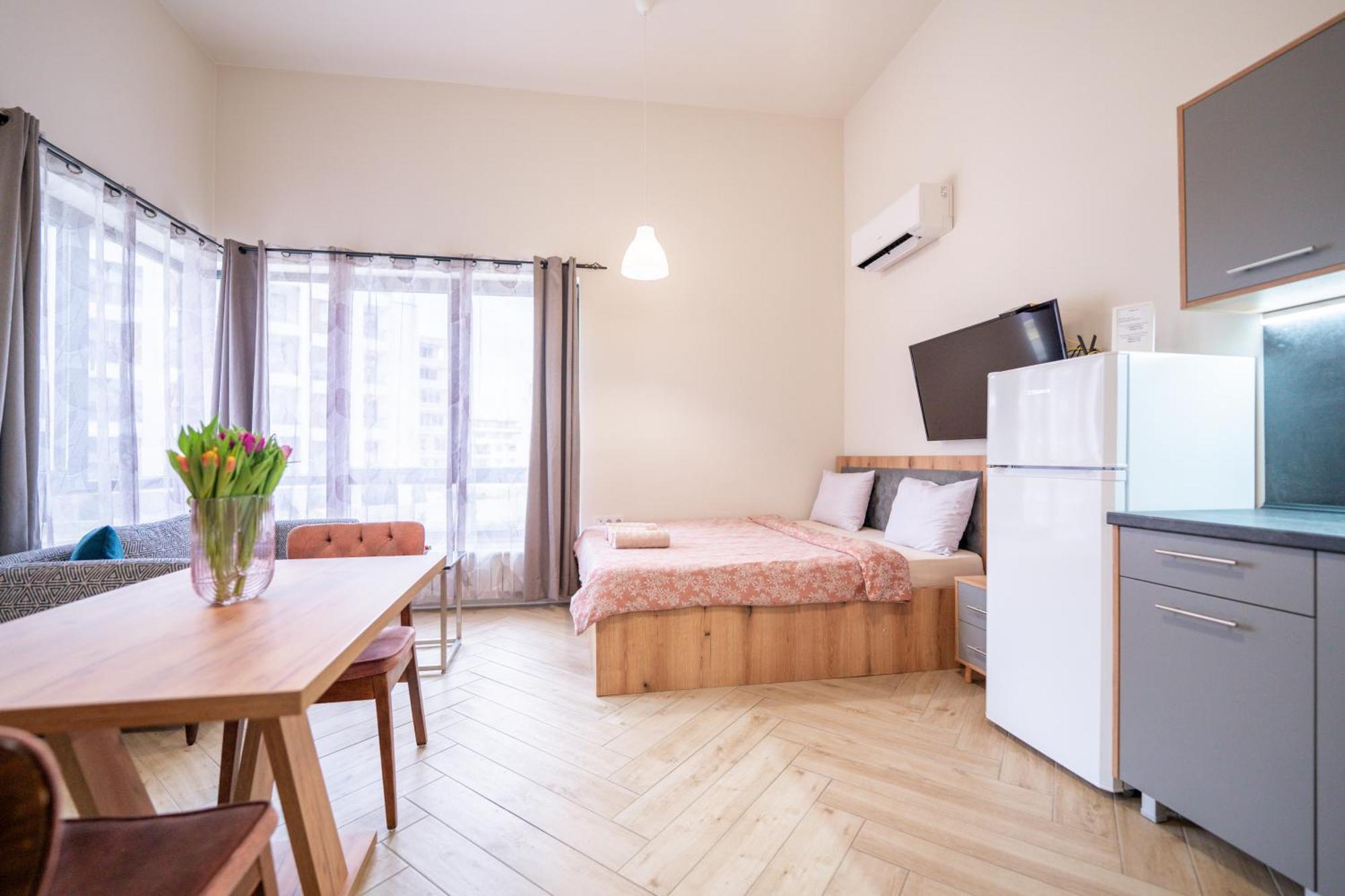 Wow Studios For Rent - Bul Montevideo 25A - B София Экстерьер фото