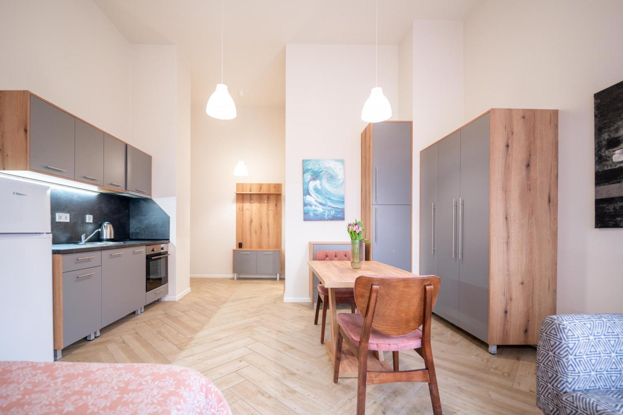 Wow Studios For Rent - Bul Montevideo 25A - B София Экстерьер фото