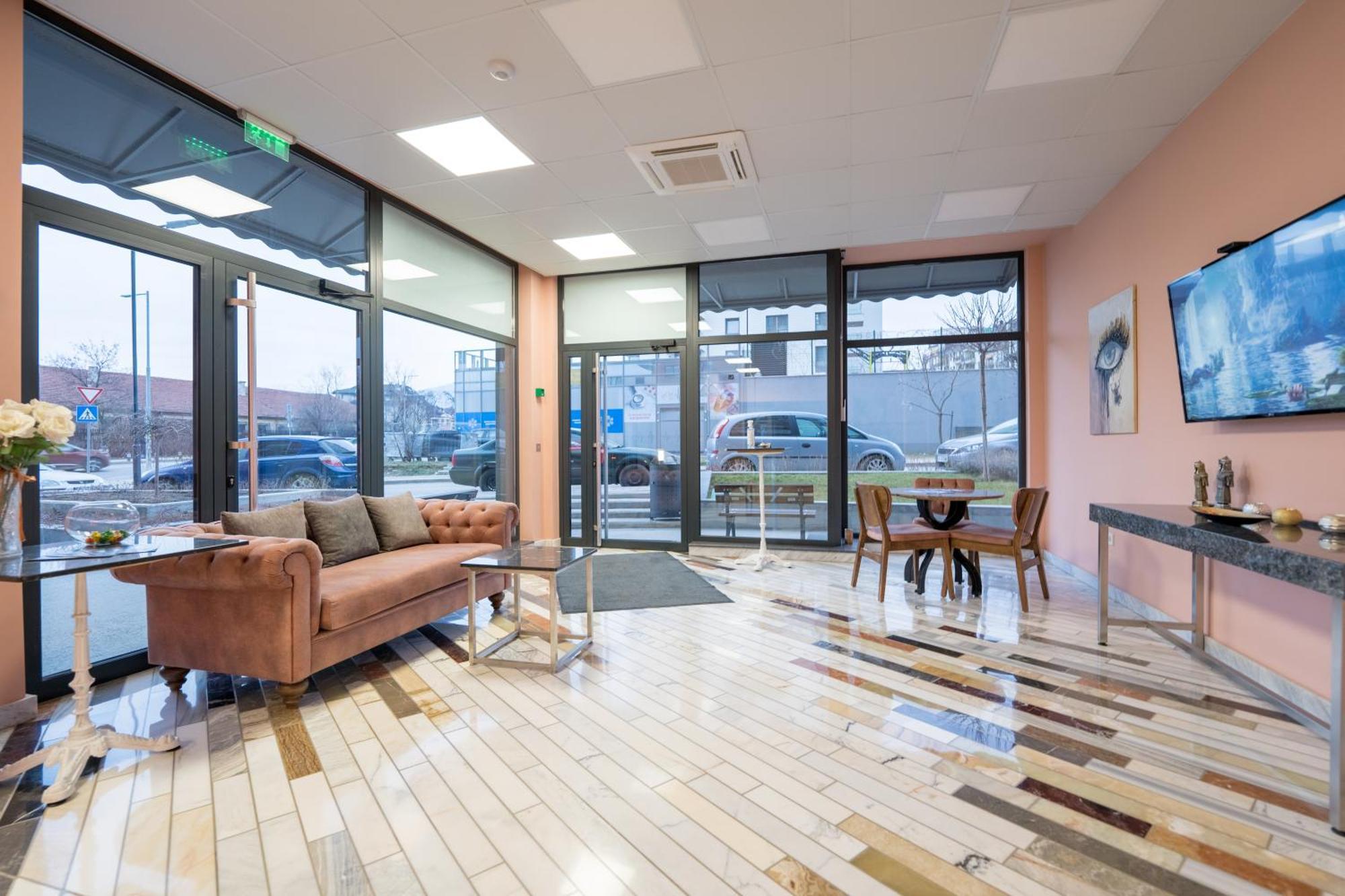 Wow Studios For Rent - Bul Montevideo 25A - B София Экстерьер фото