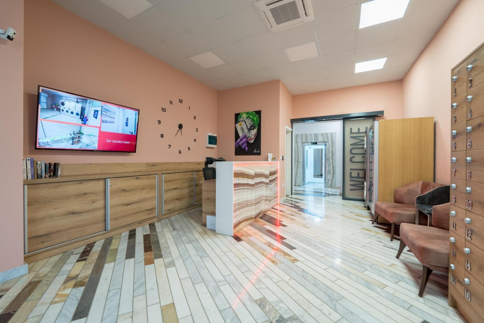 Wow Studios For Rent - Bul Montevideo 25A - B София Экстерьер фото